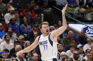 端如鱼得水 端如鱼得水