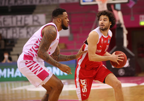 地引领球场 地引领球场