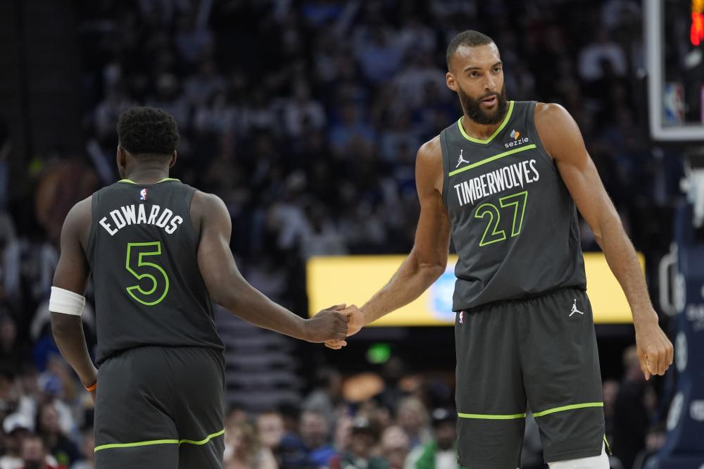 不少分析家 不少分析家