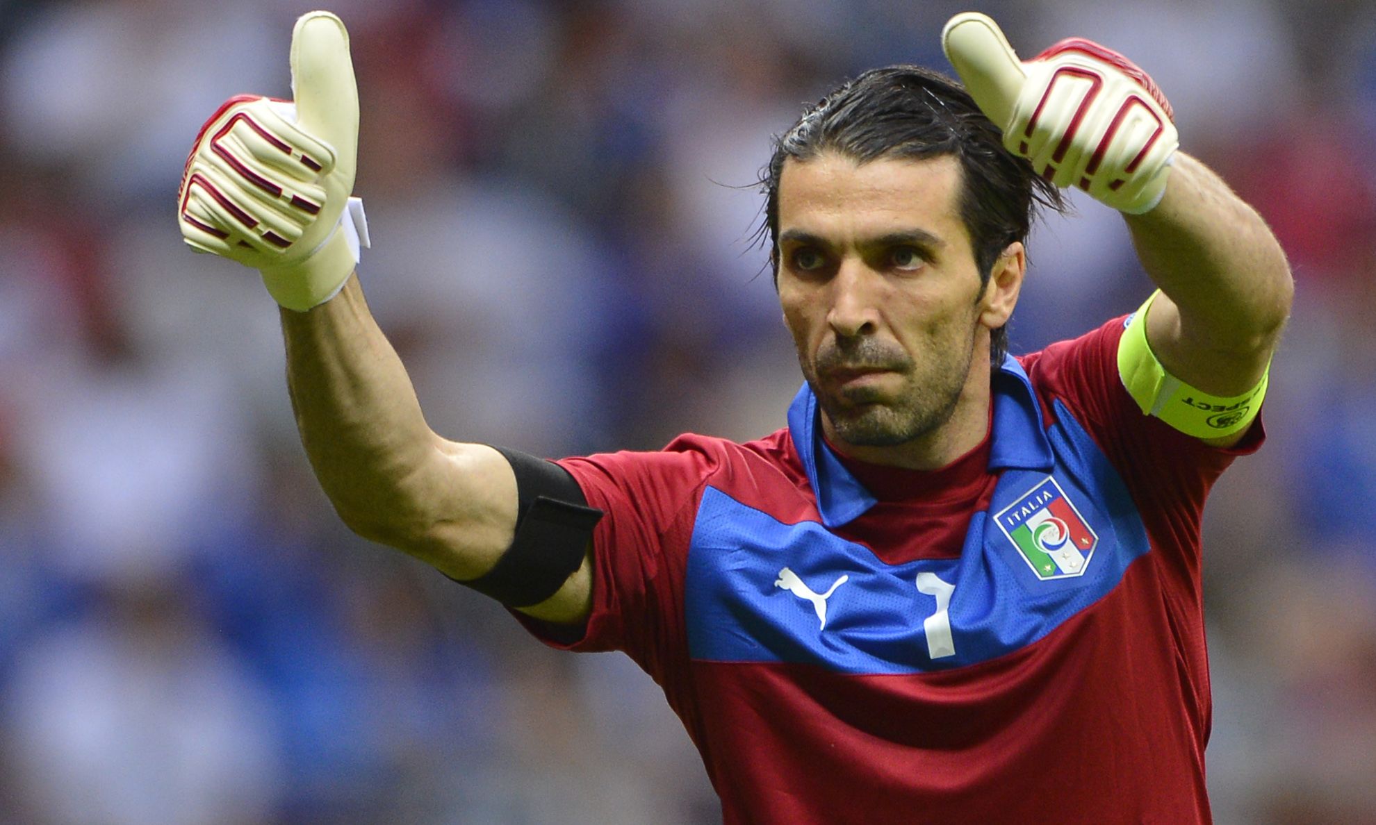 特别是在比 特别是在比